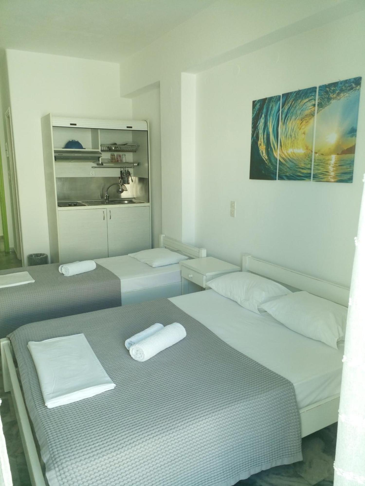 Frangiscos Hostel Páros Buitenkant foto